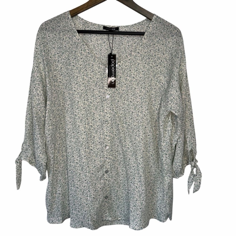 NWT Stitch Fix Papermoon Floral Blouse size Large Green White V-Neck Button Top